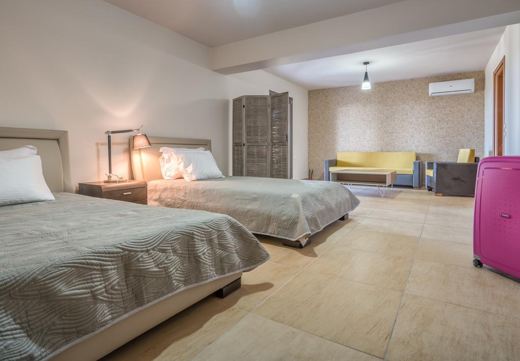 Merovigli Villa Tragaki Esterno foto
