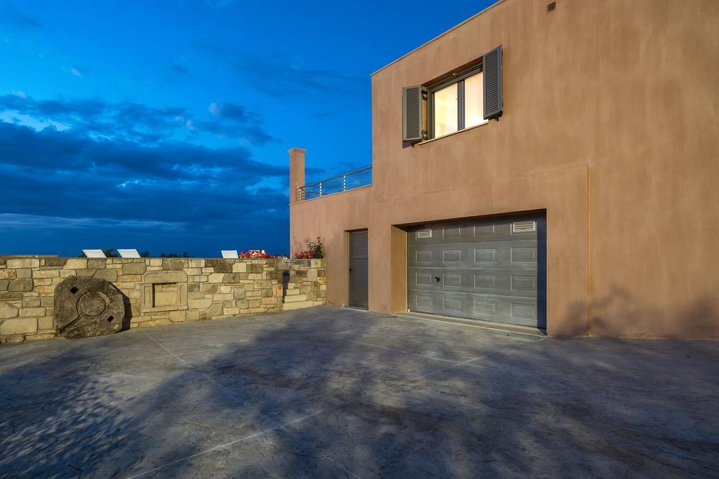 Merovigli Villa Tragaki Esterno foto